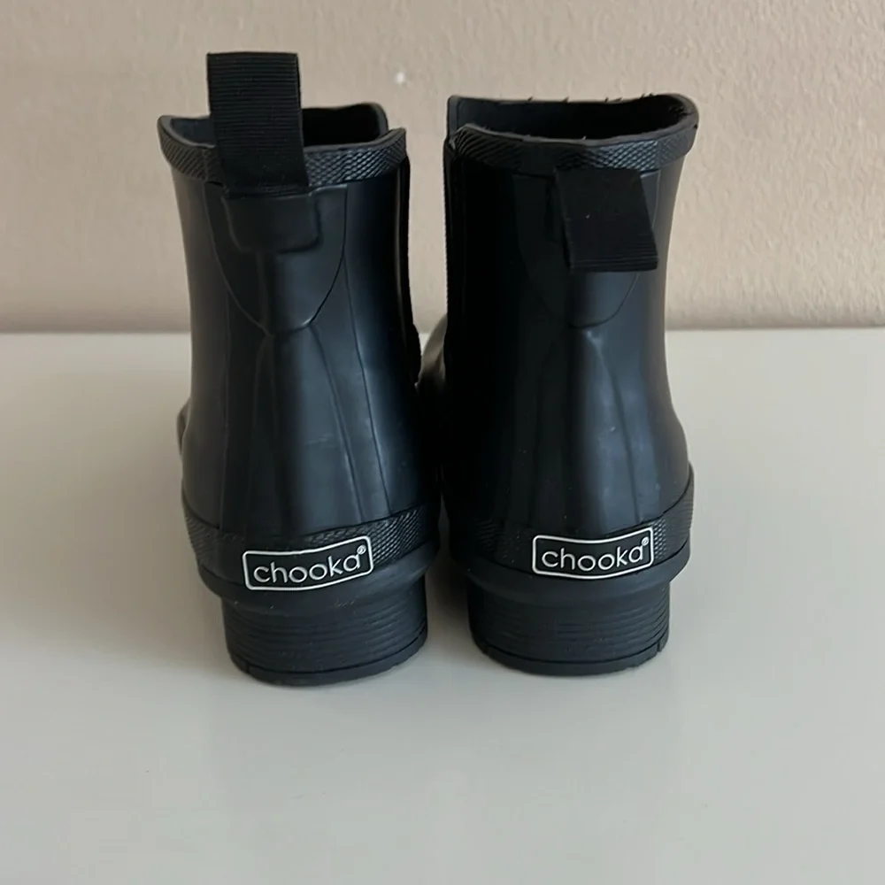 Chooka Black Chelsea Ankle Rain Boots 6